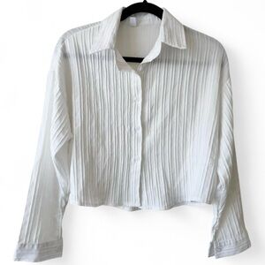 White Cropped Textured Lightweight Button Down Long Sleeve Outerwear Top - Small